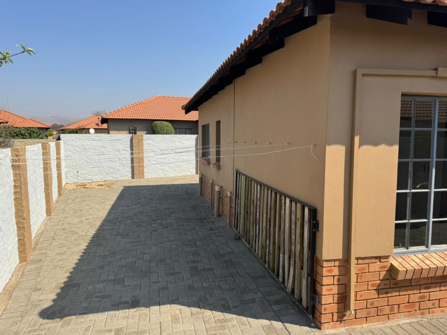 4 Bedroom Property for Sale in Hexrivier Lifestyle Estate North West